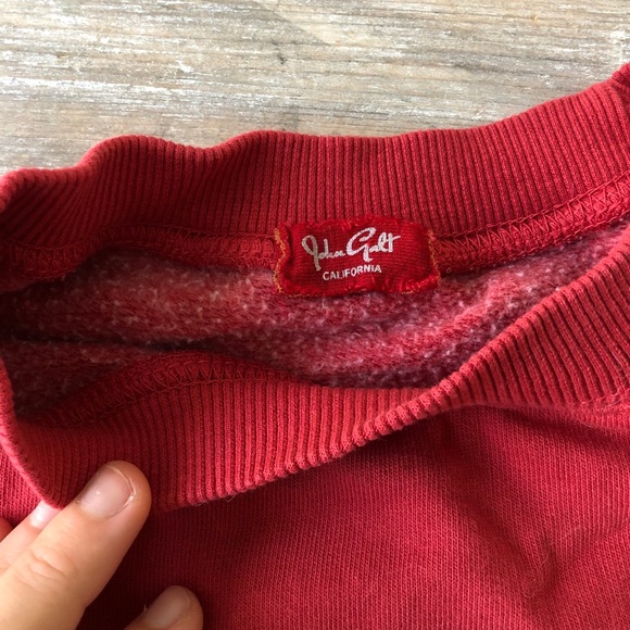 Brandy Melville Crewneck - Picture 4 of 5